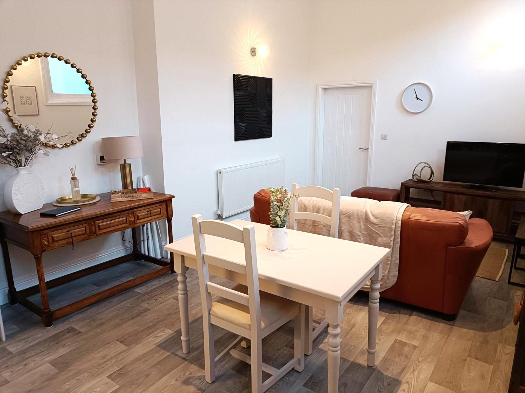 Whitchurch High Street Hideaway Екстер'єр фото