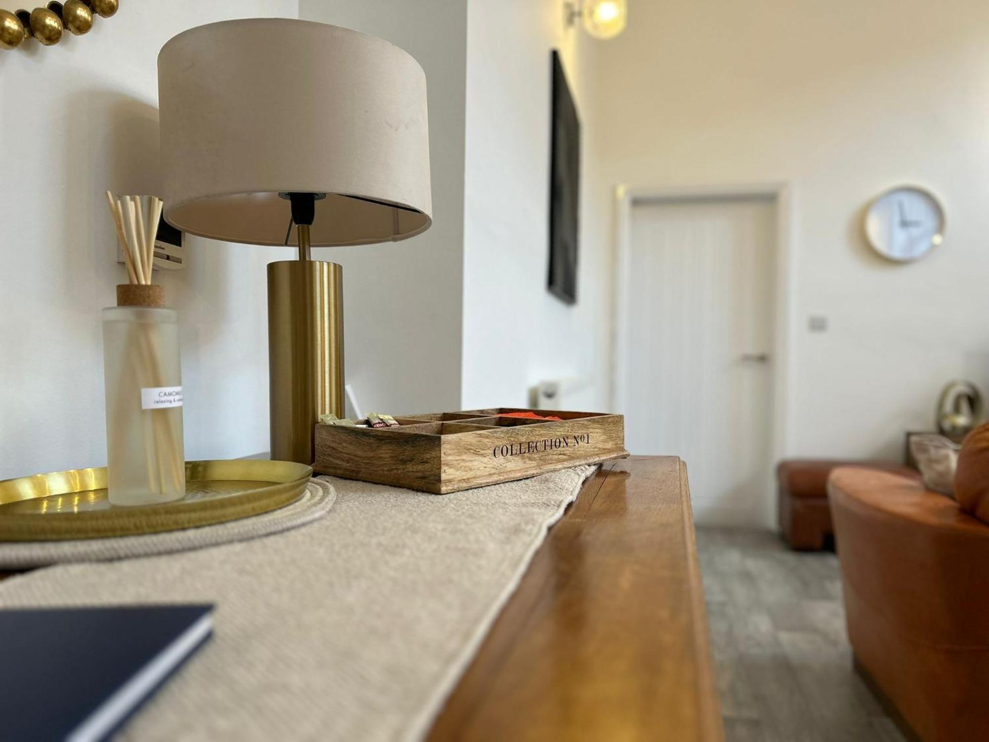 Whitchurch High Street Hideaway Екстер'єр фото