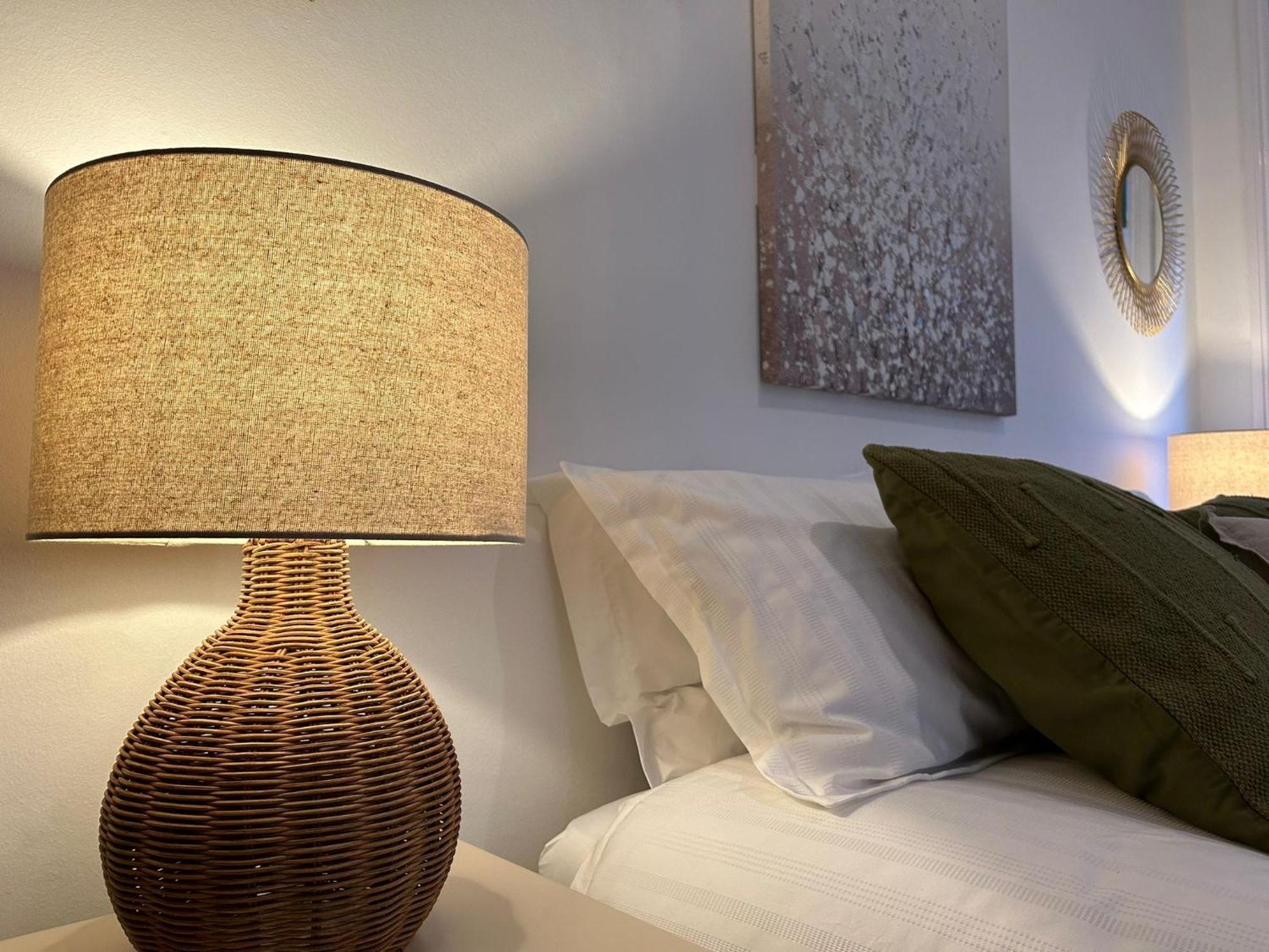 Whitchurch High Street Hideaway Екстер'єр фото